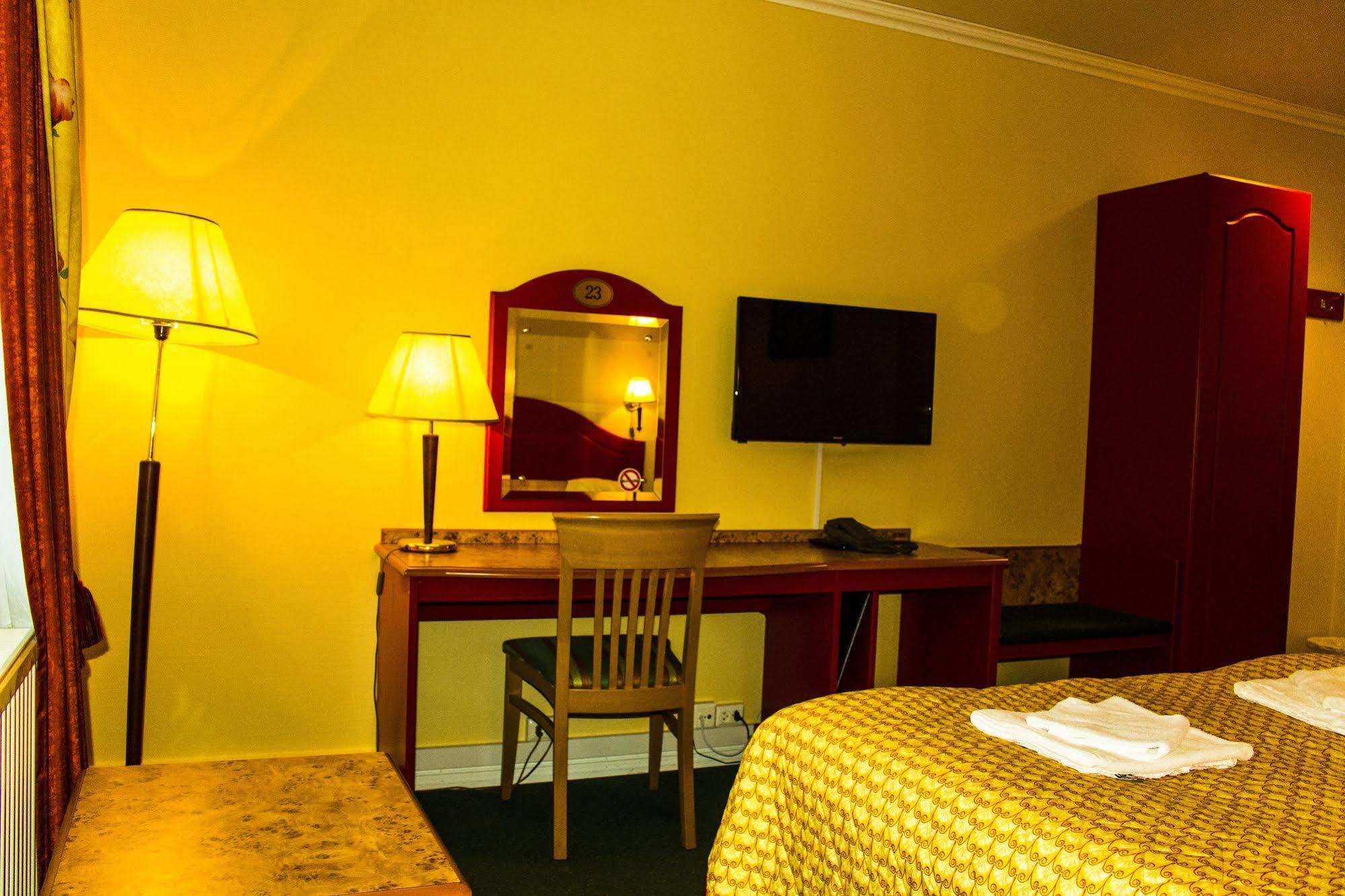 Tysfjord Hotel Storjord I Tysfjord Bagian luar foto