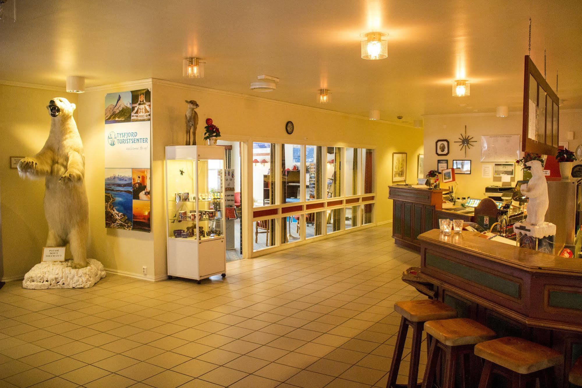 Tysfjord Hotel Storjord I Tysfjord Bagian luar foto