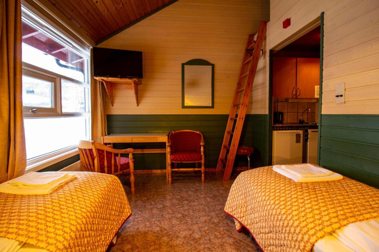 Tysfjord Hotel Storjord I Tysfjord Bagian luar foto